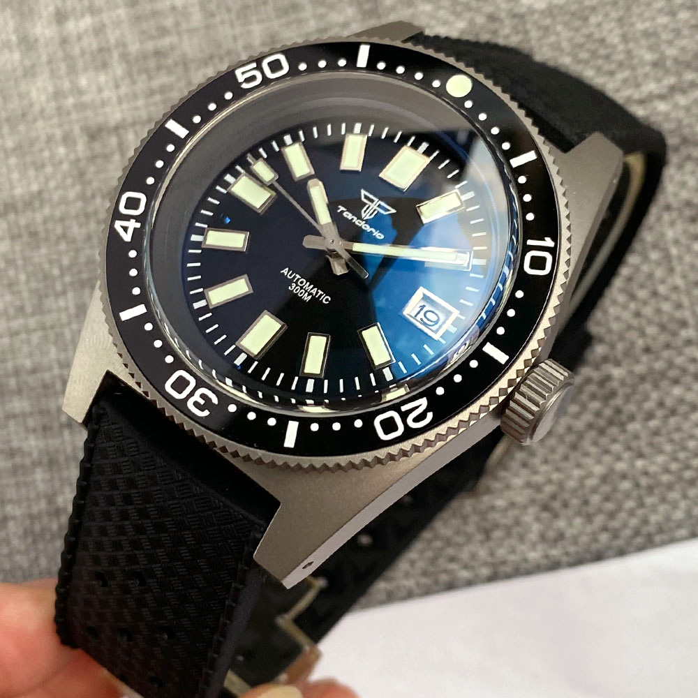 Relógio de mergulho de titânio - Titanium Automatic Watch 300M Sapphire avaliação e preço